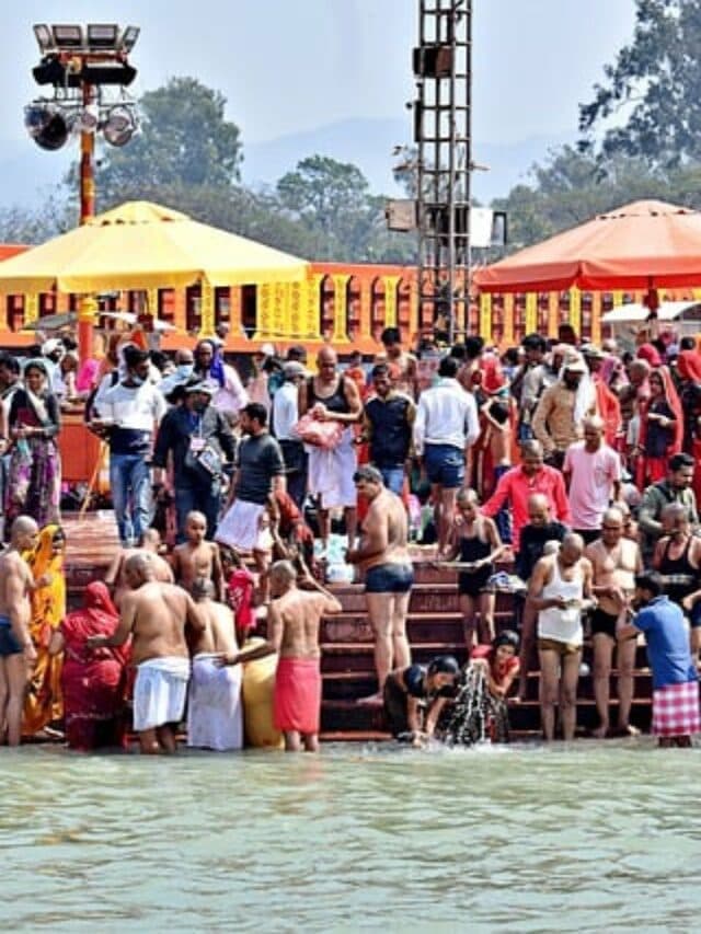 Mahakumbh Shahi Snan 2025: प्रयागराज महाकुंभ में शाही स्नान और सामान्य स्नान कब-कब है? जानें