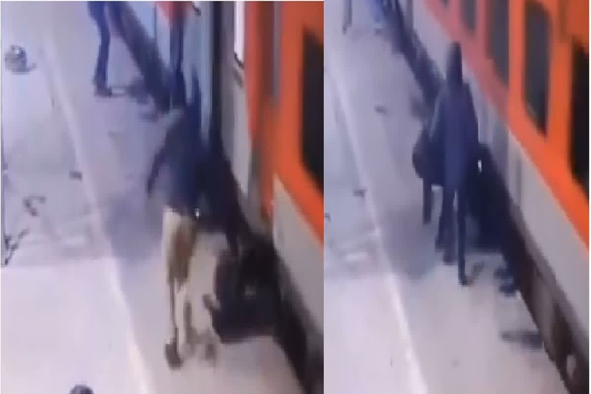 Aligarh Train Accident Video : चलती ट्रेन में चढ़ने की कोशिश कर रहा था ASI, अचानक फिसला पैर और चली गई जान