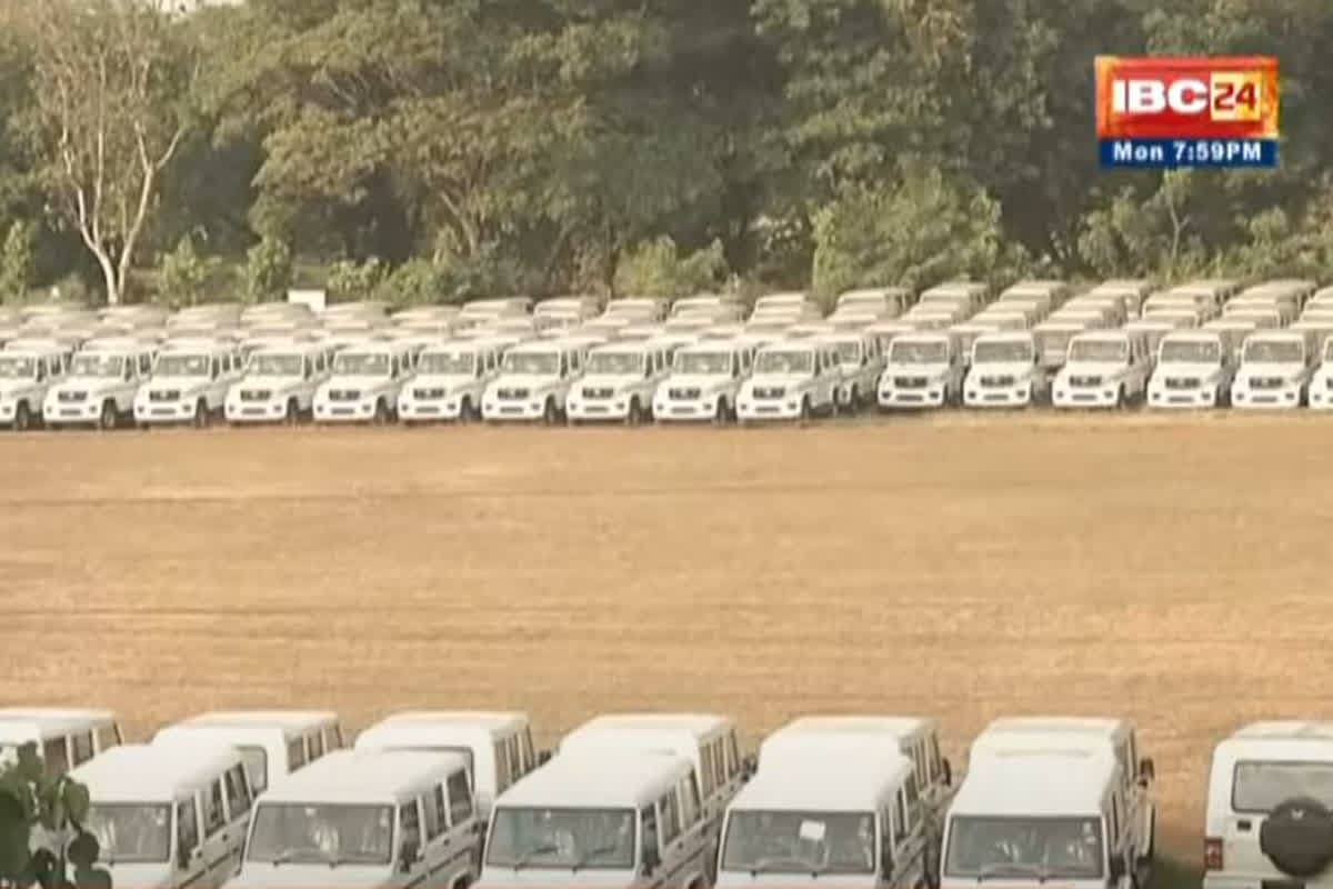 Dial 112 Bolero in Chhattisgarh: खड़े-खड़े कबाड़ हो जाएंगे डायल 112 के लिए खरीदे गए 374 बोलेरो? टेंडर जारी होने के डेढ़ साल बाद भी नहीं मिली कंपनी, विधानसभा में सरकार ने दिया जवाब