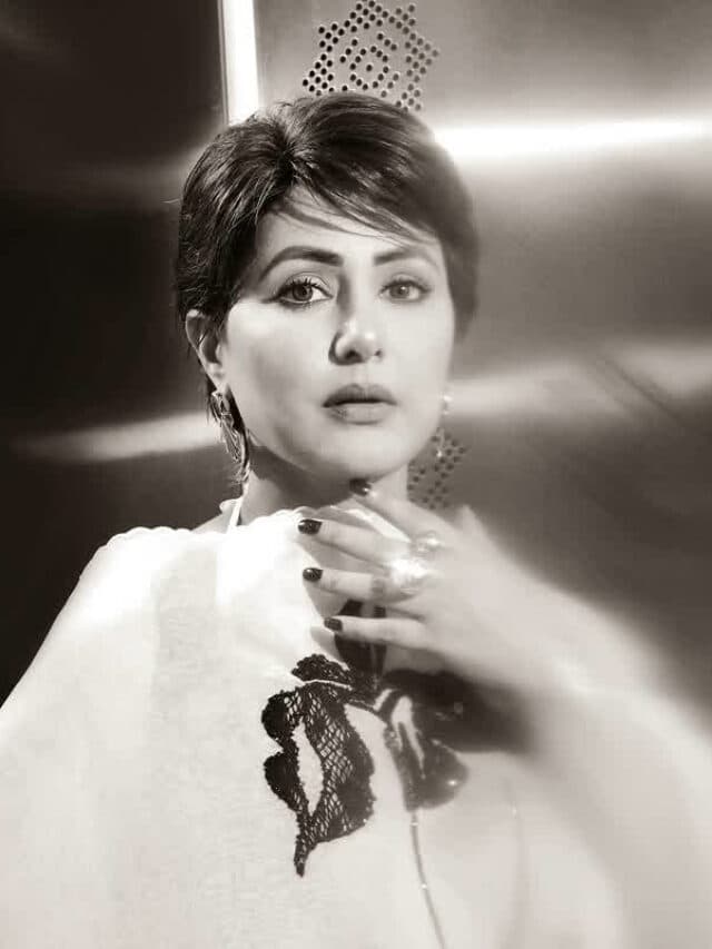 Hina Khan Hot Pic: हिना खान की ब्लैक एंड व्हाइट तस्वीरों ने इंटरनेट पर मचाई सनसनी