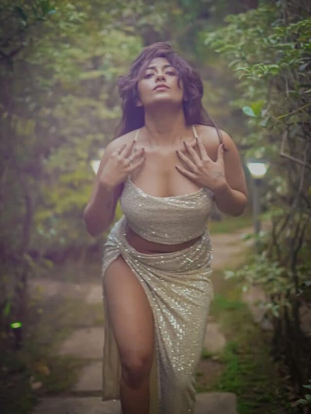 Jinal Joshi Hot Pics: एक्ट्रेस जिनल जोशी की बोल्ड अदाएं देख उड़ जाएंगे आपके होश, देखें हॉट तस्वीरें