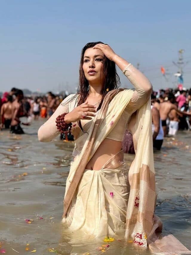 Malina Joshi in Mahakumbh: Miss Nepal मलिना जोशी ने त्रिवेणी संगम पर लगाई आस्था की डुबकी, तस्वीरें की शेयर