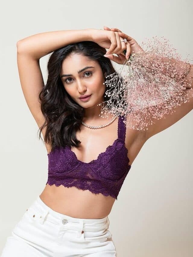 Tridha Choudhary Photos: त्रिधा चौधरी की हॉट तस्वीरों ने सोशल मीडिया पर मचाया तहलका, देखें हॉट फोटोज