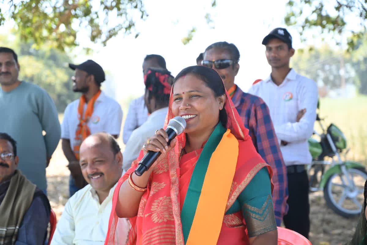 MLA Shakuntala Porte threatened : “बीजेपी का साथ नहीं देगा मैं उसका काम नहीं करूंगी” निर्दलीय प्रत्याशियों को विधायक शकुंतला पोर्ते ने दी धमकी, वीडियो वायरल