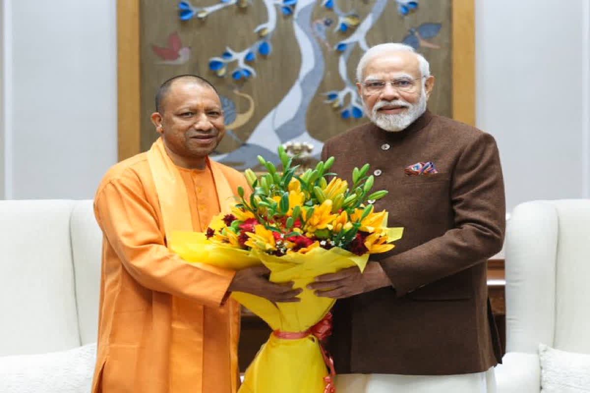 CM Yogi Adityanath News: पीएम मोदी ने दी उत्तर प्रदेश को कई सौगातें, सीएम योगी आदित्यनाथ ने की तारीफ, कहा- जनता को राहत उनके कार्य योजना का हिस्सा