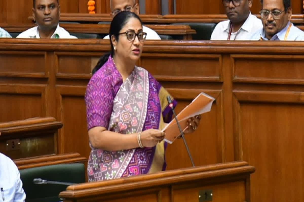 Delhi Budget 2025 Live: दिल्ली की रेखा सरकार आज पेश करेगी पहला बजट, जानें क्या कुछ हो सकता है खास?