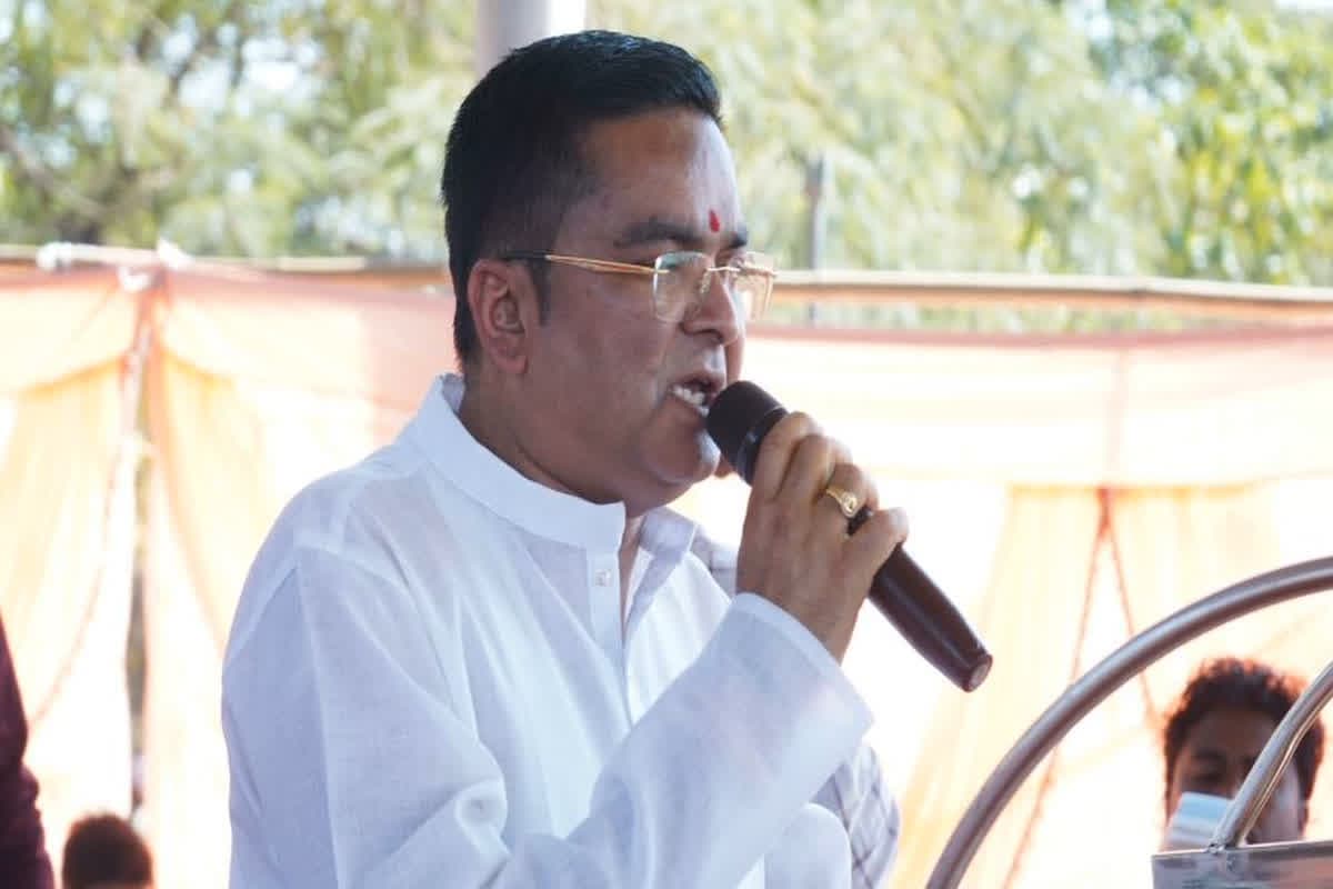 MLA Rikesh Sen in Vidhan Sabha: विधायक रिकेश सेन ने सदन में अपनी ही सरकार को घेरा, ओपन स्कूल के मुद्दे पर कहा- भ्रष्टाचार का बड़ा खेल चल रहा है, जांच होनी चाहिए