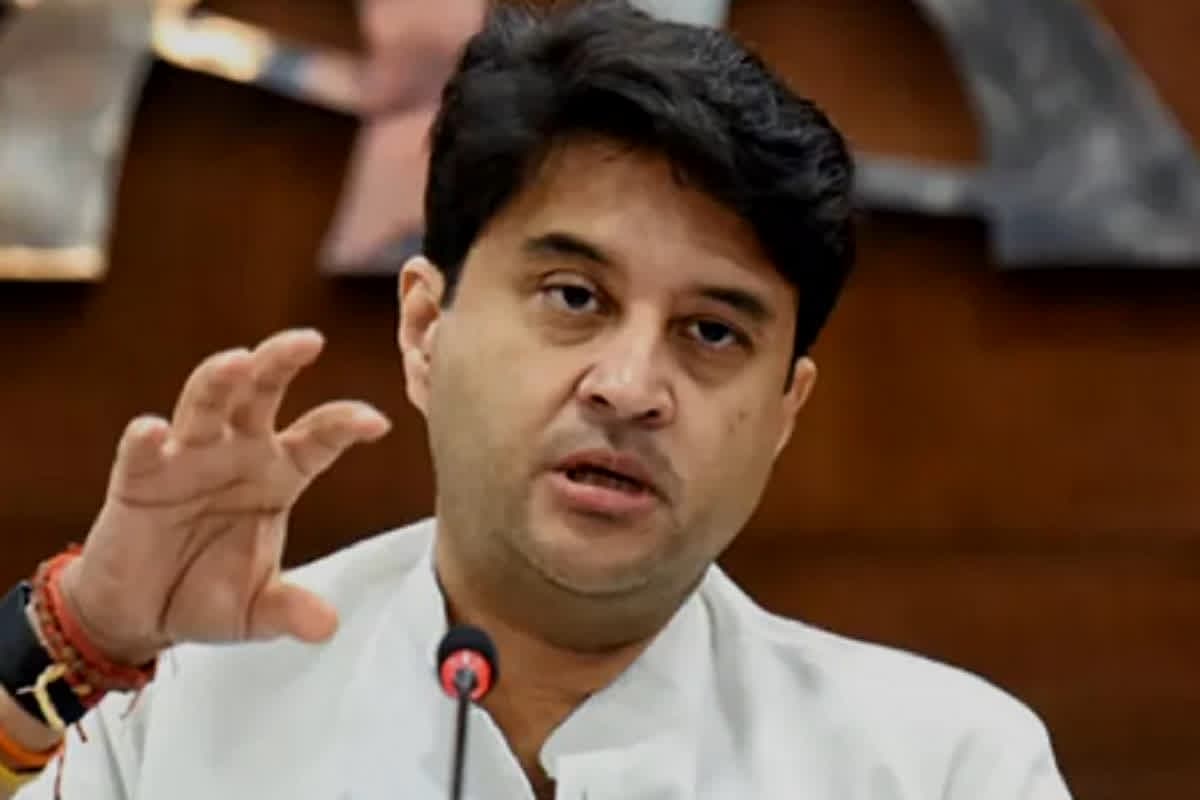 Scindia on Stress Management: एक खुशहाल जीवन के लिए स्ट्रेस फ्री लाइफ जरूरी.. स्ट्रेस मैनेजमेंट एक्सपर्ट के रूप में दिखे सिंधिया, कॉलेज छात्राओं से की ये अपील