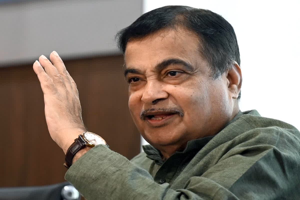 Nitin Gadkari Home Bomb Threat: केंद्रीय मंत्री नितिन गडकरी के घर को बम से उड़ाने की धमकी, पुलिस ने शुरू की जांच