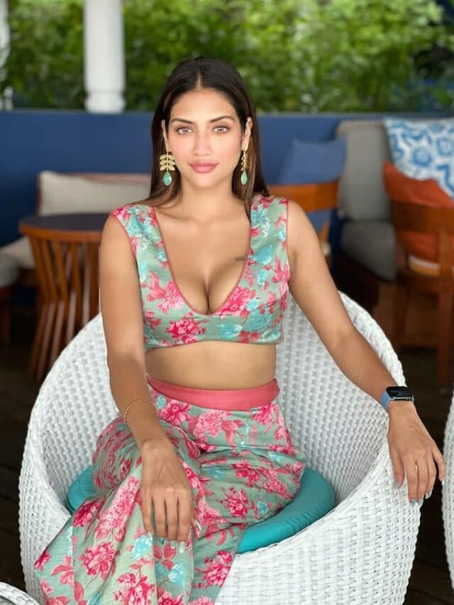 Nusrat Jahan: नुसरत जहां ने ग्लैमरस अदाओं से फैंस को बनाया दीवाना, देखें हॉट तस्वीरें