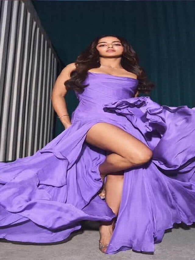 Wamiqa Gabbi Hot Pics: पर्पल गाउन में Wamiqa Gabbi ने बढ़ाया सोशल मीडिया का पारा, बोल्डनेस देख उड़ी फैंस की नींद