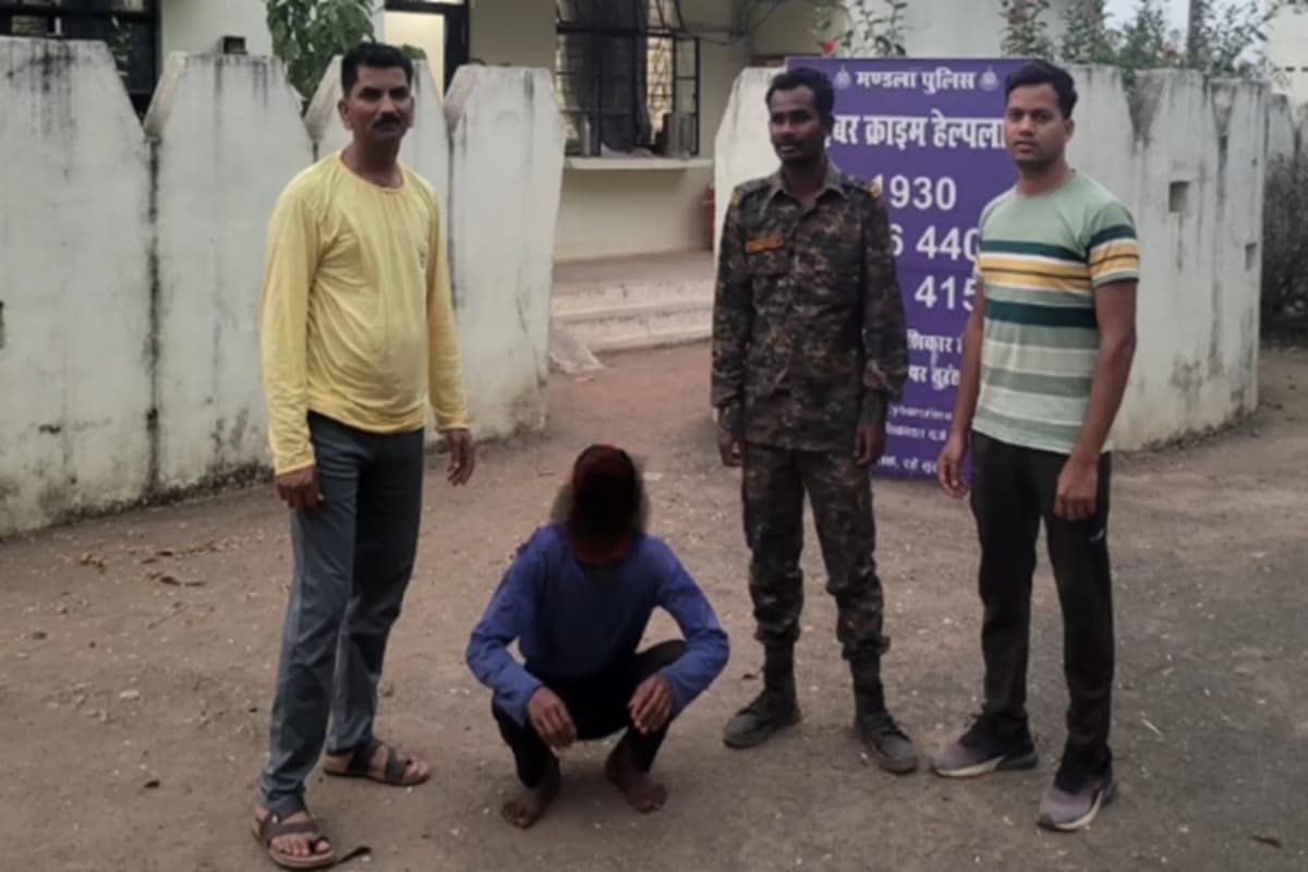 Son Murdered His Mother: कलयुगी बेटे की शर्मनाक करतूत, गला घोंटकर की बुजुर्ग मां की हत्या, हैरान कर देगी वजह