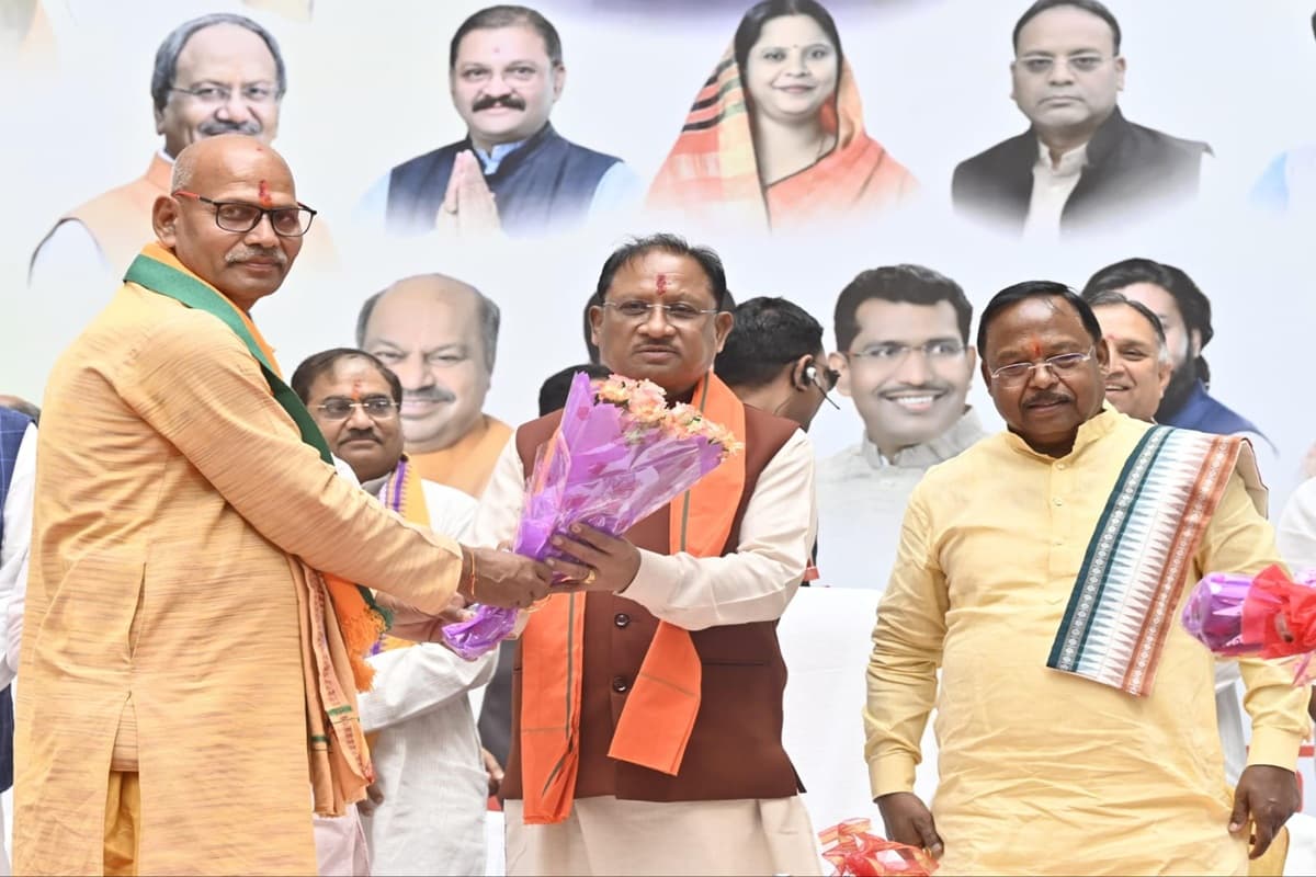 CG News : छत्तीसगढ़ के किसानों के लिए अच्छी खबर, रायपुर एयरपोर्ट पर जल्द शुरू होगी इंटरनेशनल कार्गो की सुविधा, सीएम साय ने दी जानकारी