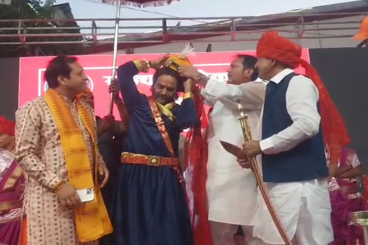 MP News: दतिया रियासत के नए राजा को लेकर घमासान! राहुल देव सिंह ने खुद को घोषित किया 14वां महाराज, राजमाता भावना राजे ने कह दी ये बात