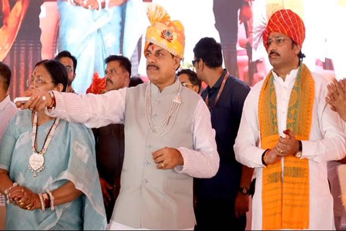 PM Mitra Park: कपास उत्पादक किसानों के लिए खुशखबरी, पीएम मित्र पार्क से मिलेगा लाभ, पैदा होंगे 3 लाख रोजगार