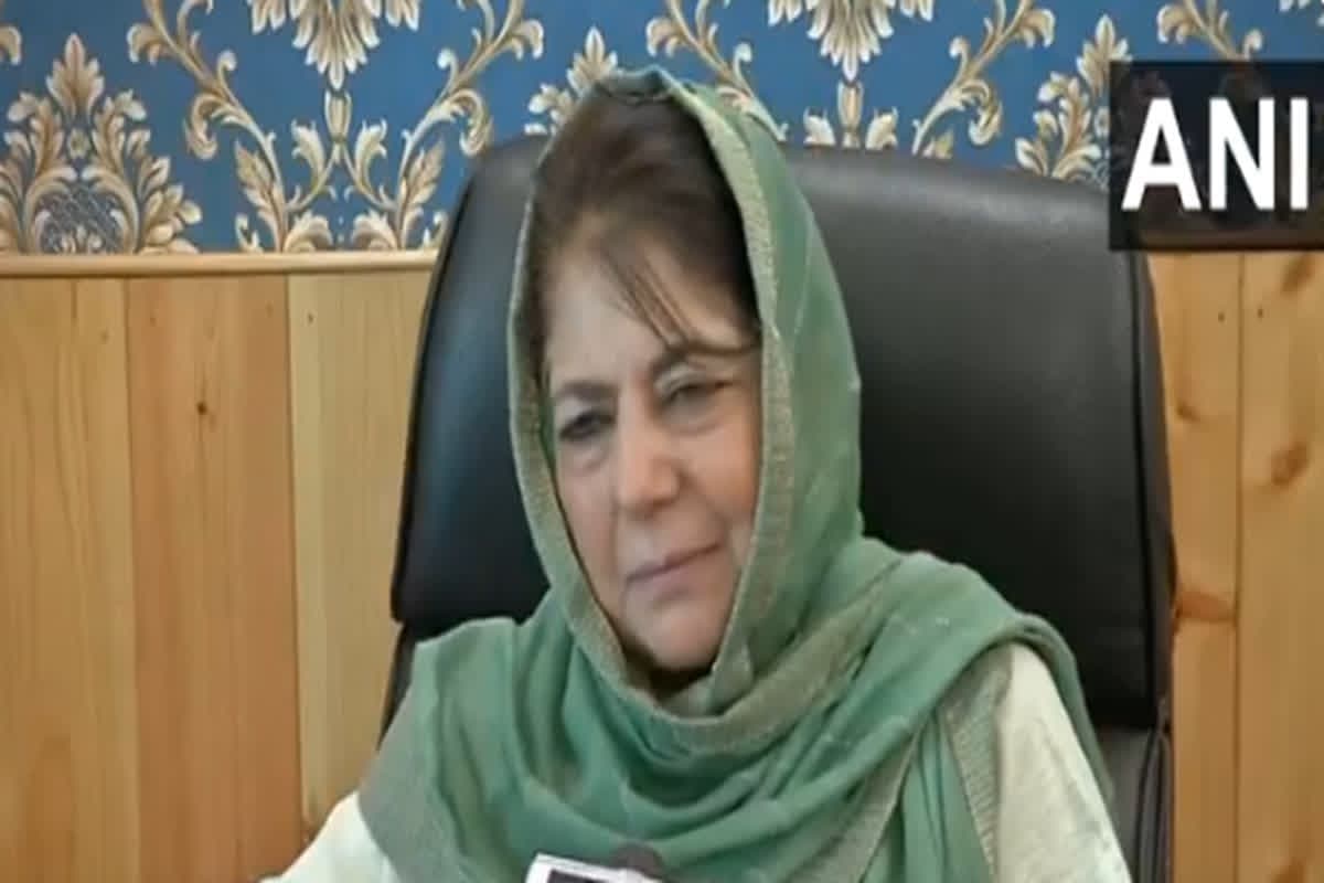 Mehbooba Mufti On Pahalgam Terror Attack: ‘देश के लोगों का दिल रो रहा है, हम कश्मीरी इस घटना से शर्मिंदा हैं’, पहलगाम हमले पर बोली महबूबा मुफ्ती