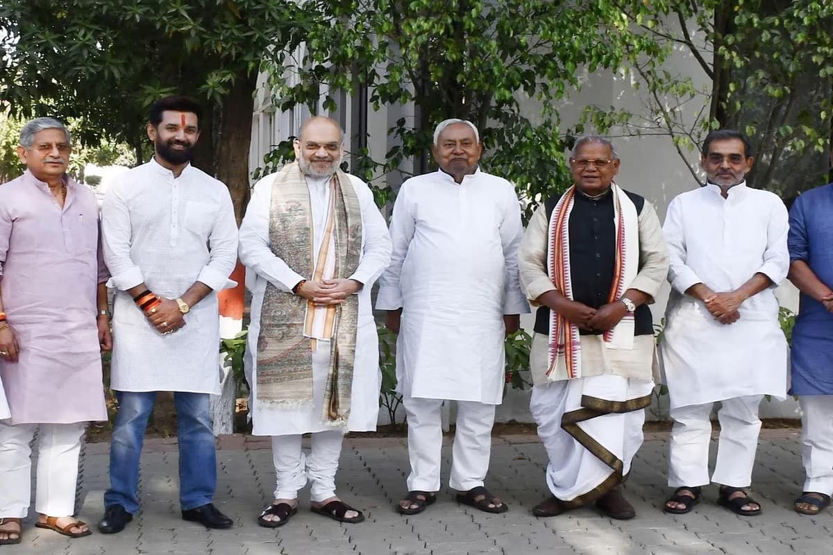 Waqf Amendment Bill: वक्फ संशोधन को लेकर कौन साथ-कौन खिलाफ? क्या इसे संसद में पास करा पाएगी सरकार? समझें NDA का नंबरगेम