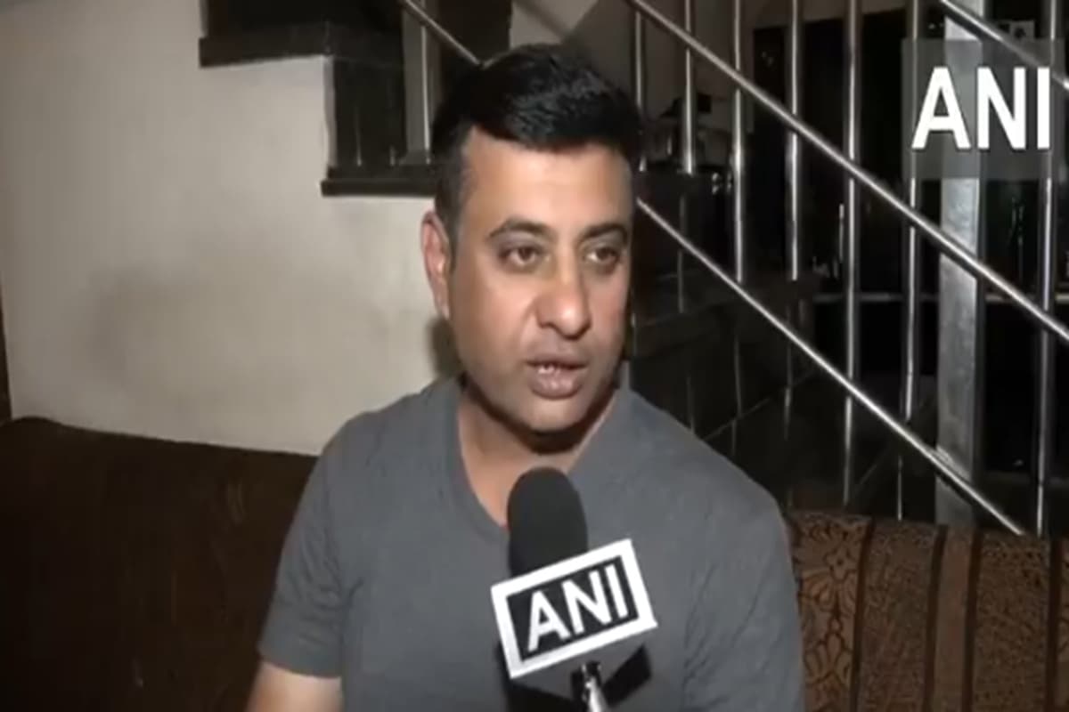 Pahalgam Terrorist Attack: ‘बचने के लिए एक-दूसरे को कुचल रहे थे लोग’… पहलगाम आतंकी हमले में बच निकले परिवार ने सुनाई खौफनाक दास्तां, देखें वीडियो