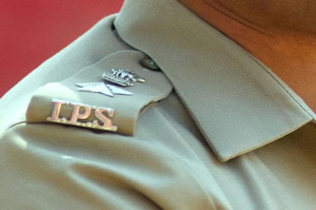 IPS Raped Women Doctor: IPS अधिकारी ने महिला डॉक्टर से किया रेप, पहले शुभचिंतक बनकर की मदद, फिर मिटाई हवस