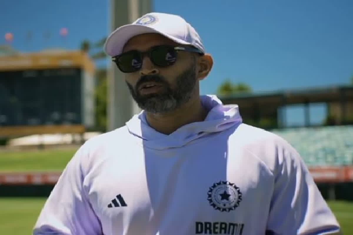 Team India Support Staff News: टीम इंड‍िया के सपोर्ट स्टाफ पर BCCI का सख्त एक्शन.. गौतम गंभीर के बेहद करीबी समेत 4 को दिखाया बाहर का रास्ता, जानें वजह