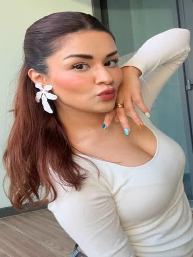 Avneet Kaur Hot Pic: अवनीत कौर ने फिर लगाया ग्लैमरस का तड़का, व्हाइट कलर की टॉप में लगी खूबसूरत