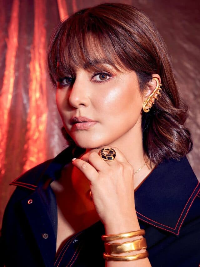 Hina Khan Hot Pic: हिना खान ने पहनी यूनिक डिजाइन वाली स्कर्ट, दिए एक से बढ़कर एक पोज
