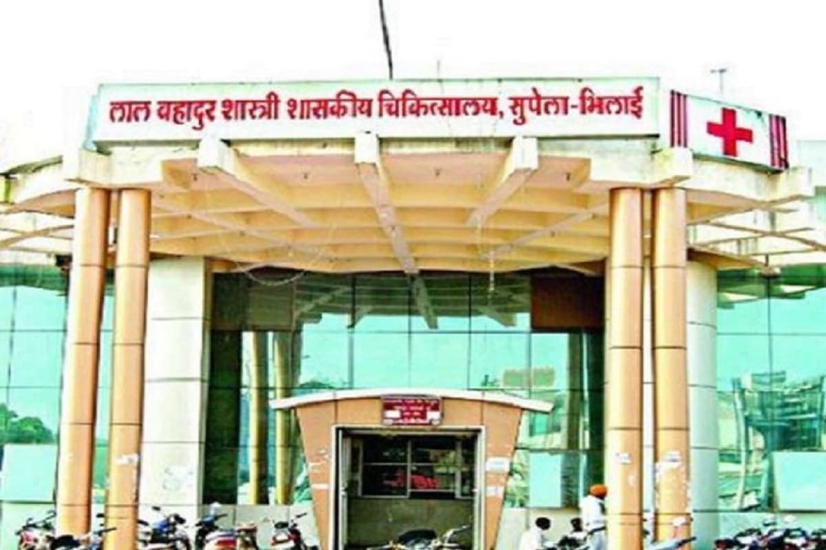 Bhilai News: छत्तीसगढ़ में स्वास्थ्य विभाग की बड़ी लापरवाही, मरीज को चढ़ा दी एक्सपायरी ग्लूकोज ड्रीप, ऐसे हुआ कारनामे का खुलासा
