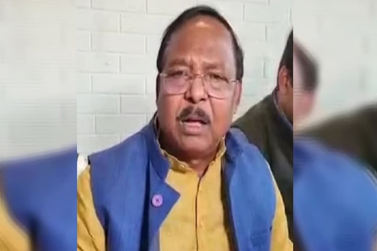 Chhattishgarh News: तेंदूपत्ता संग्राहकों ने रोक लिया मंत्री रामविचार नेताम का रास्ता, इस बात को लेकर थे नाराज, जानिए क्या है पूरा मामला