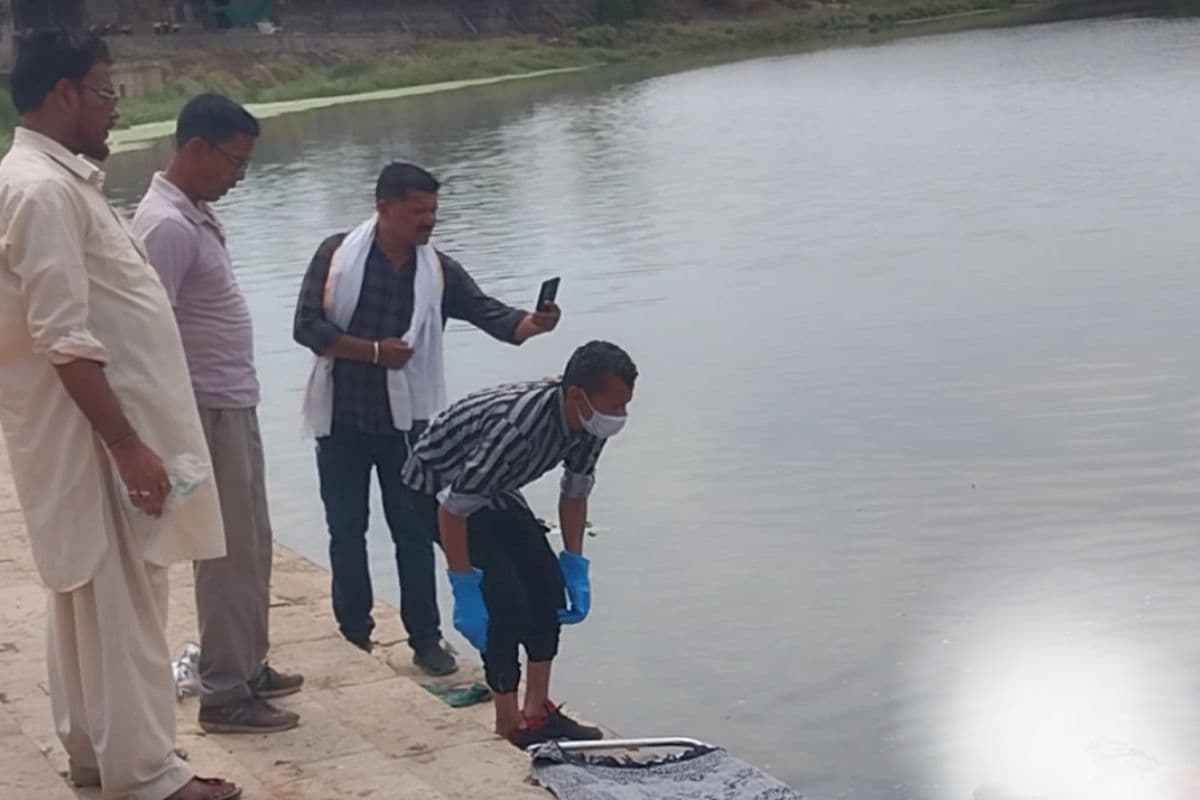 Harada Mysterious Death: नदी में तैरता मिला अज्ञात शव, इलाके में मची सनसनी, सिविल लाइन पुलिस जांच में जुटी