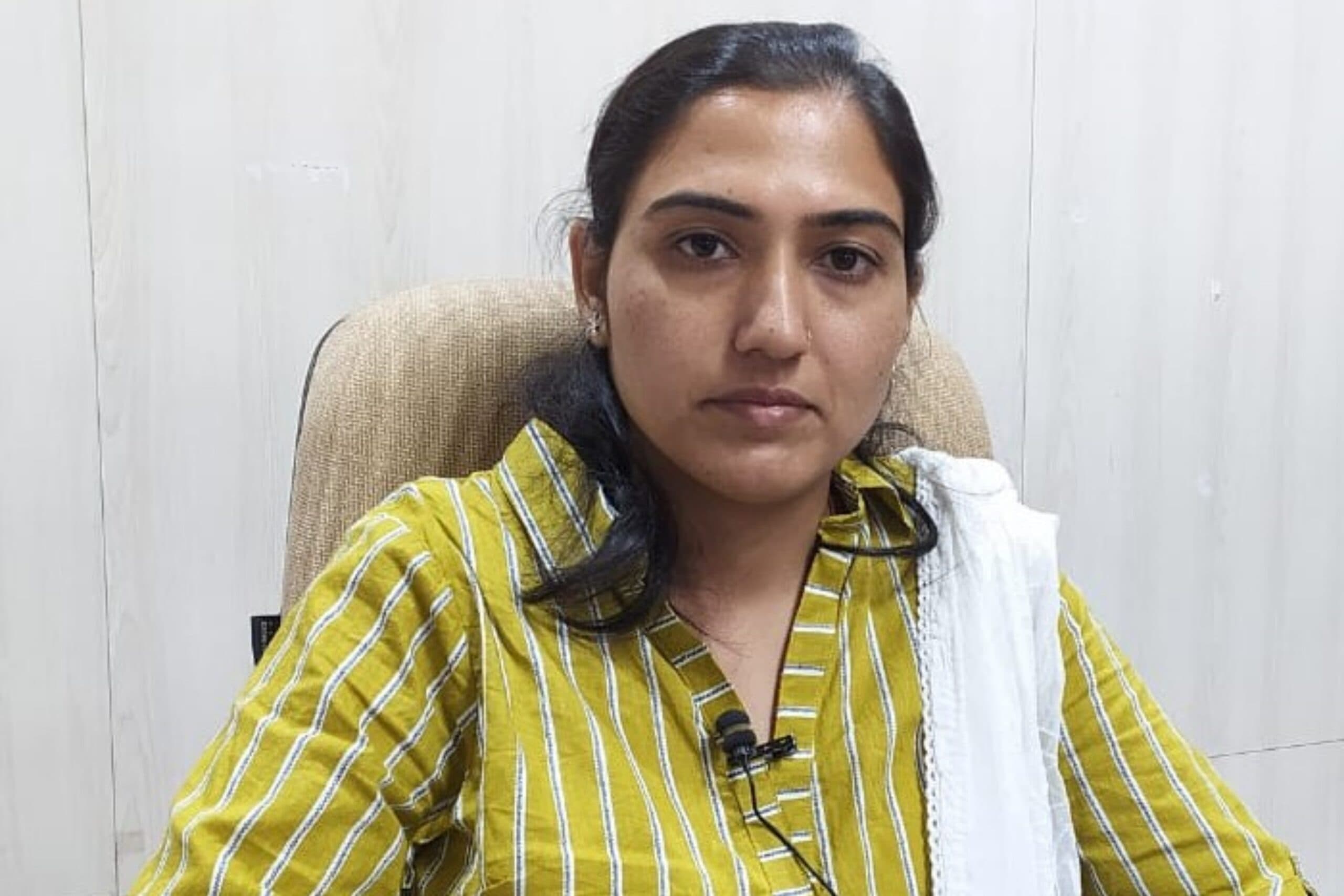 Martyred soldier’s Wife join Army: नवोदय स्कूल की नौकरी छोड़ शहीद जवान की पत्नी ने ज्वॉइन की आर्मी, मिली वहीं पोस्टिंग जहां उजड़ा था मांग का ‘सिंदूर’