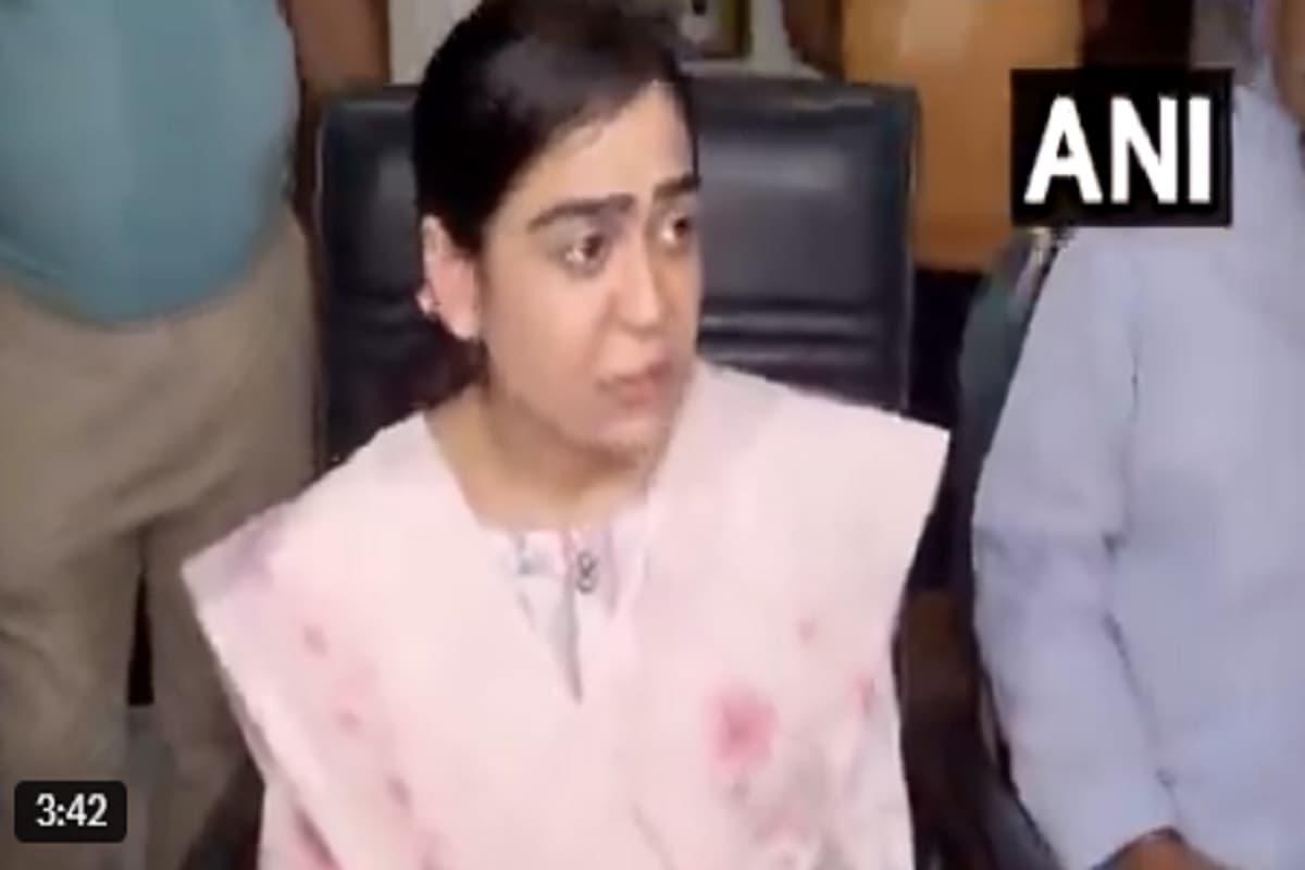 Bihar News: ‘तो मेरी शादी क्यों कराई?’, तेज प्रताप यादव पर एक्शन के बाद पत्नी ऐश्वर्या ने लालू यादव से पूछा सवाल