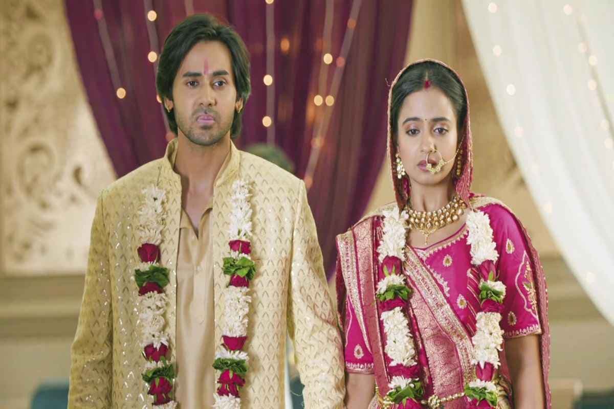 Anupama Written Update 16 May 2025: आर्यन और माही की शादी ने हाई किया कोठारियों का तापमान, अनुपमा पर लगेगा सारा इल्जाम