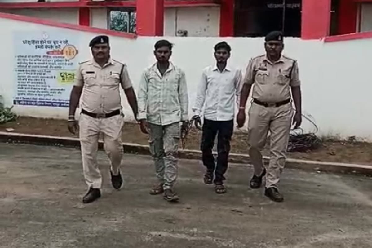 Kharora Murder Case: ‘घर मे नींबू-मिर्ची फेंकती थी महिला’.. जादू-टोना के शक में पड़ोसियों ने कर दी हत्या, आरोपियों ने कहा- इस कारण पत्नी का हुआ अबॉर्शन