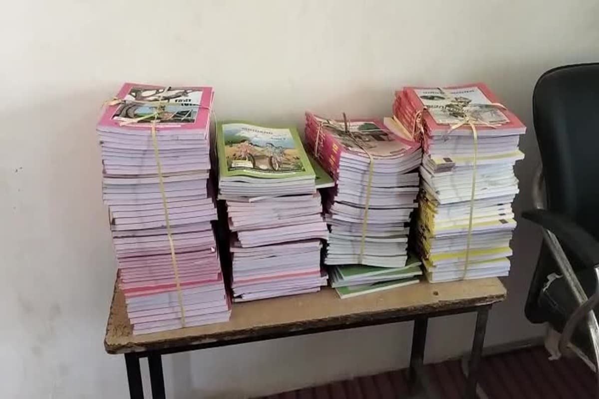 CG School News: छत्तीसगढ़ के निजी स्कूलों को पाठ्यपुस्तक वितरण करने का शेड्यूल जारी, देखें तारीख, जिला और संभागवार पूरी सूची