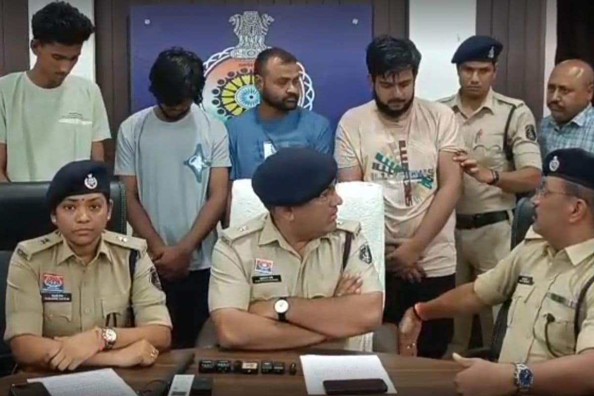 Bhilai Digital Arrest News: CBI अफसर बनकर की 54 लाख की ठगी… महिला को वीडियो कॉल पर डराया, लखनऊ से 4 आरोपी गिरफ्तार