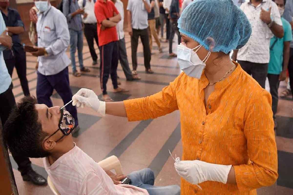 Covid-19 Case Latest Update: देश के कई राज्यों में तेजी से फैल रहे कोरोना के मामले, आज सामने आए इतने नए केस, 2 की मौत