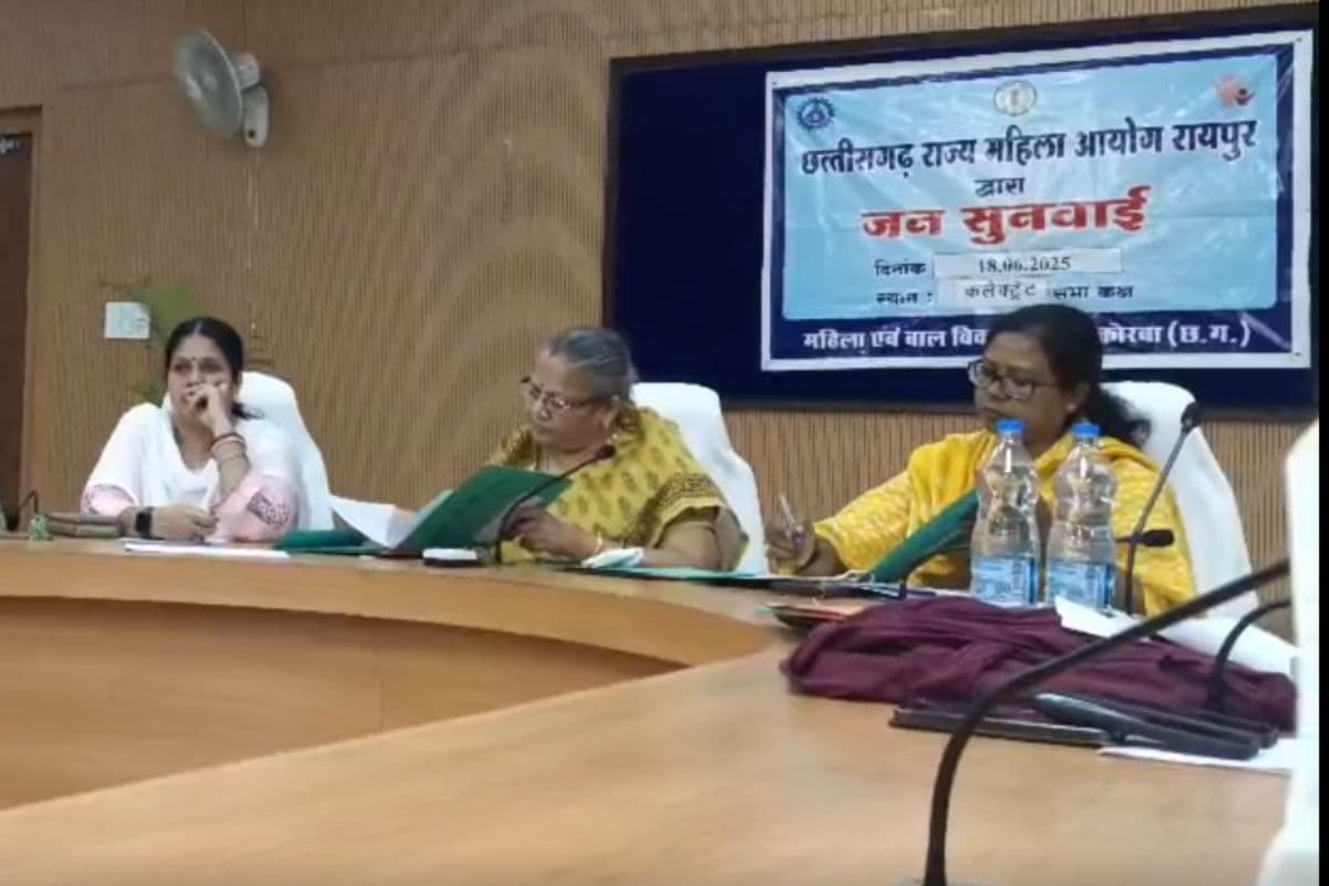 Extramarital Affair: शादीशुदा शिक्षिका के अवैध संबंधों का खुलासा, प्रेमी से हुआ तीसरा बच्चा, महिला आयोग ने सुनाया बड़ा फैसला