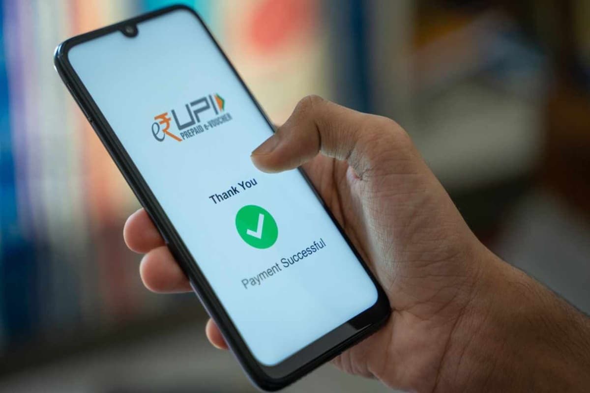 UPI Refund Rules 2025: मोबाइल से पैसे ट्रांसफर करने वाले ध्यान दें! लेनदेन फेल होने पर तुरंत मिलेगा पैसा, आने वाला है ये नया नियम