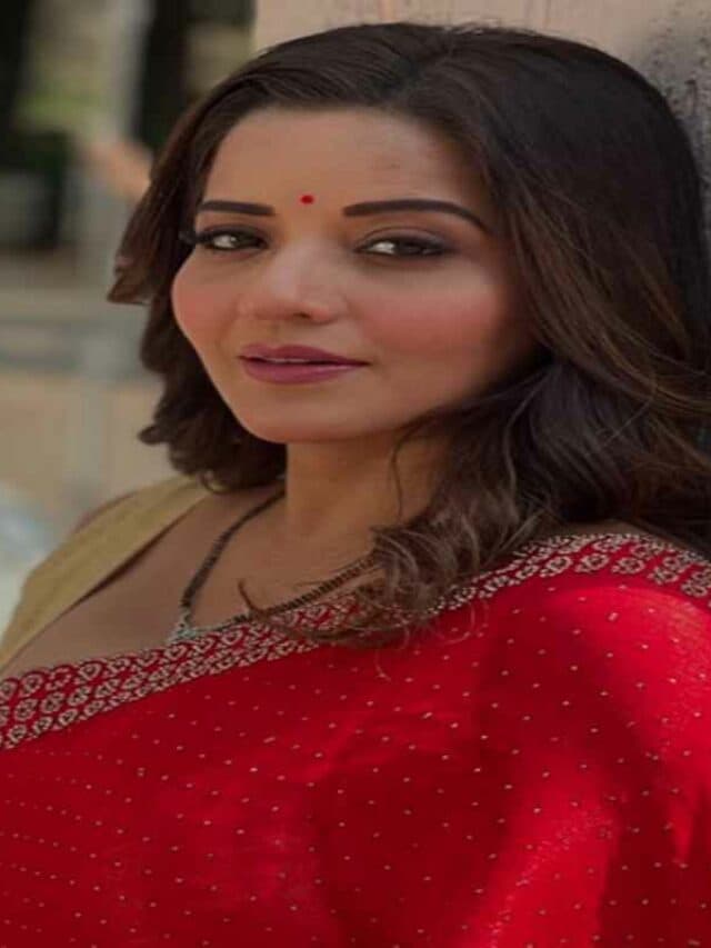 Monalisa Hot Pic: सुर्ख लाल रंग की साड़ी में बला की खूबसूरत लगी मोनालिसा, शेयर की दिलकश तस्वीरें