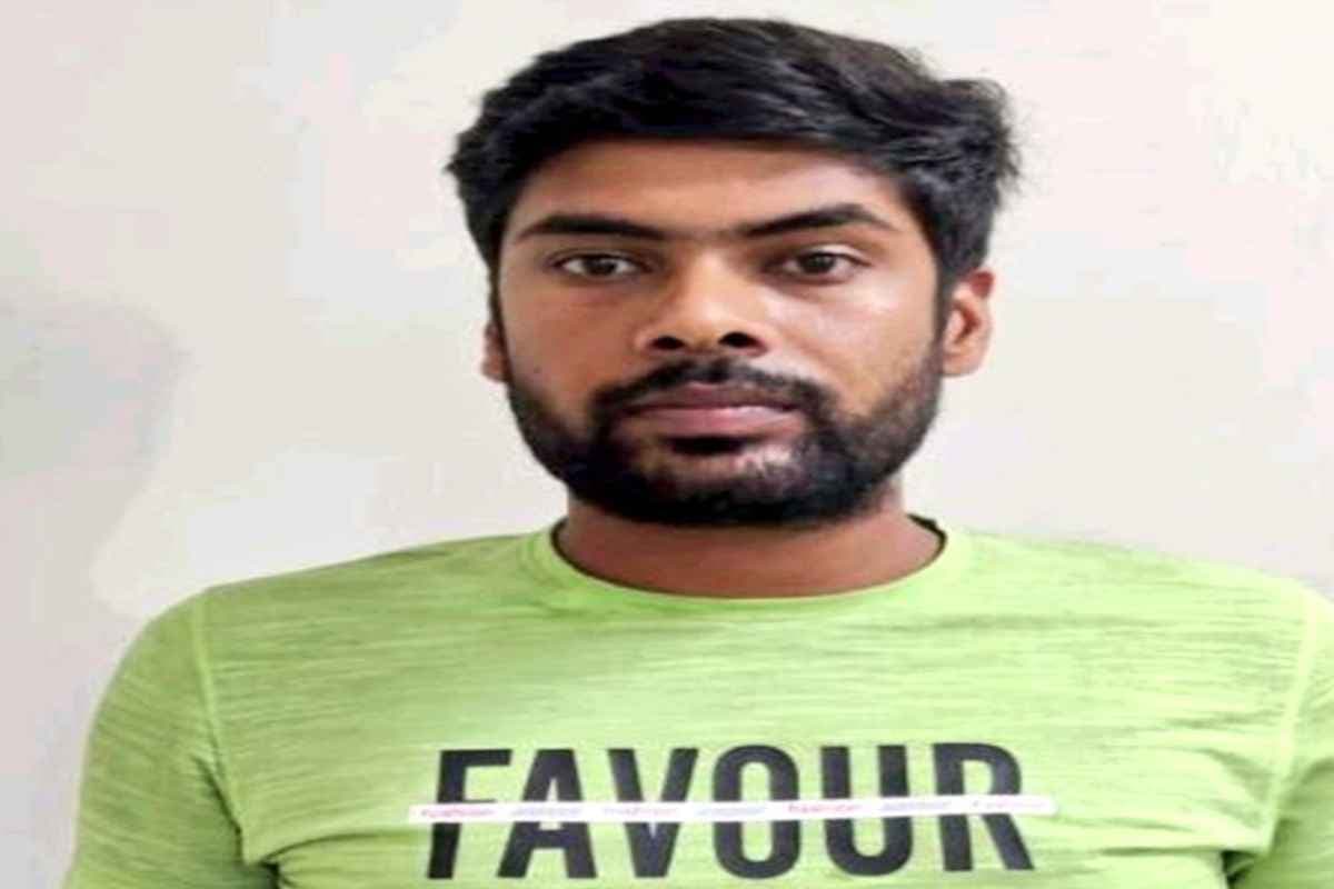 Pakistani Spy Arrested: एक और देशद्रोही गिरफ्तार… नौसेना भवन से पकड़ में आया जासूस, क्लर्क बनकर पाकिस्तान को देता था खुफिया जानकारी