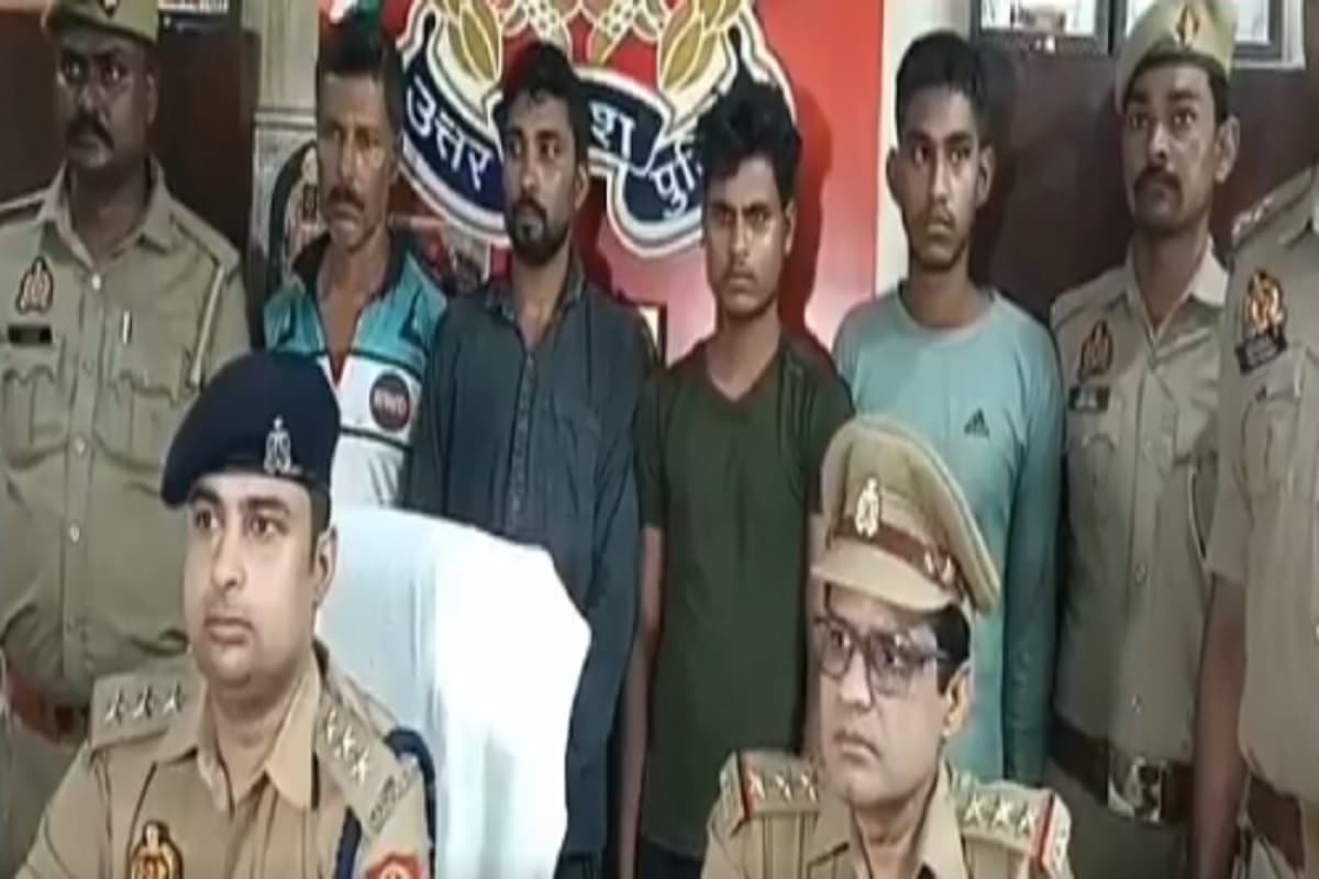 UP News: गौशाला की आड़ में पशुओं की तस्करी, पुलिस ने 58 गोवंश को किया बरामद, चार लोग गिरफ्तार