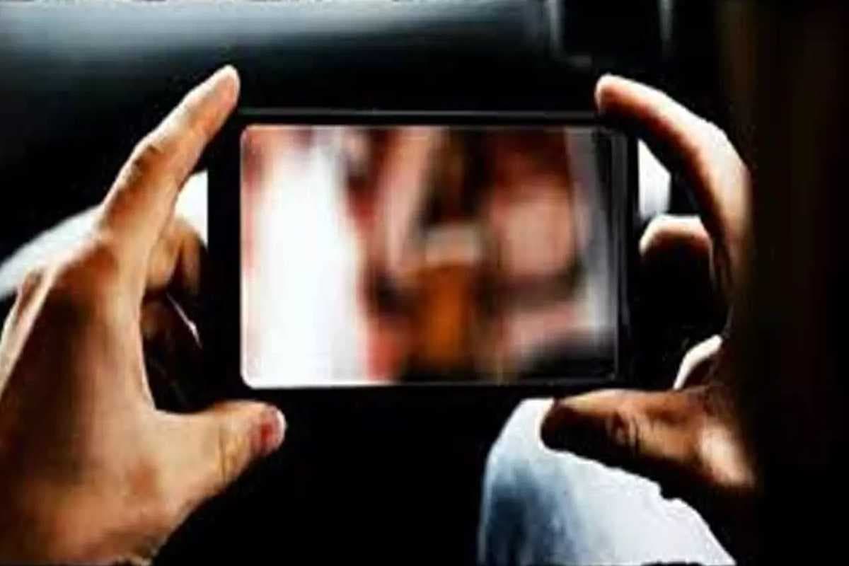 Jija or Sali ka kand: शादी के चार साल बाद आई प्रेमी की याद.. प्रेम जाल में फंसाकर प्रेमिका ने बनाया युवक का अश्लील वीडियो, फिर जीजा के साथ मिलकर..