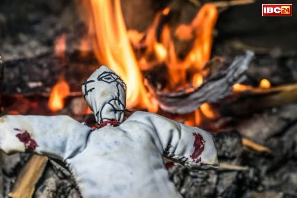 Bihar Latest News: जादू-टोने के शक में एक ही परिवार के 5 लोगों की हत्या का मामला.. राष्ट्रीय मानव अधिकार आयोग ने मुख्य सचिव-डीजीपी को जारी किया नोटिस