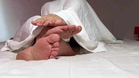Extramarital Affair Murder: मां के साथ आपत्तिजनक हालत में था अजनबी, बेटे ने देख लिया पूरा कांड, फिर जो हुआ जानकर कांप उठेगा रूह