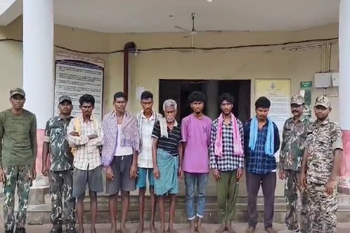Cow Smugglers Arrested In Bijapur: गौ वंश तस्करों के खिलाफ पुलिस की बड़ी कार्रवाई, 7 लोगों को किया गिरफ्तार, कब्जे से 83 मवेशी बरामद
