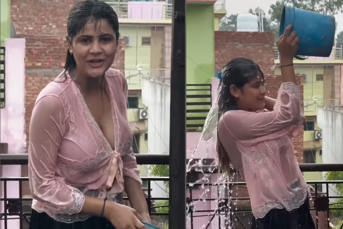 Sexy video: सोशल मीडिया स्टार का नहाने हुए वीडियो वायरल, घर की छत पर खुले में नहा रही वंशिका