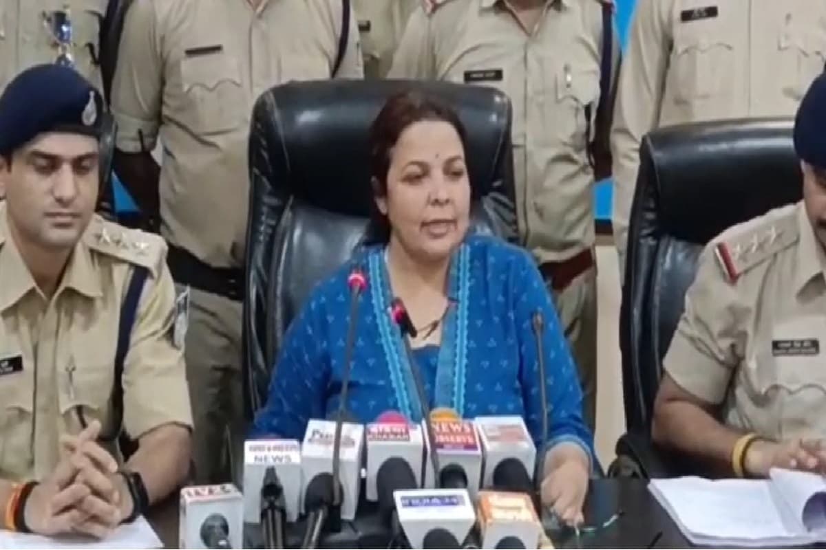 Jabalpur Crime News: शातिर बाइक चोर को पुलिस ने किया गिरफ्तार, 11 बाइक्स की बरामद