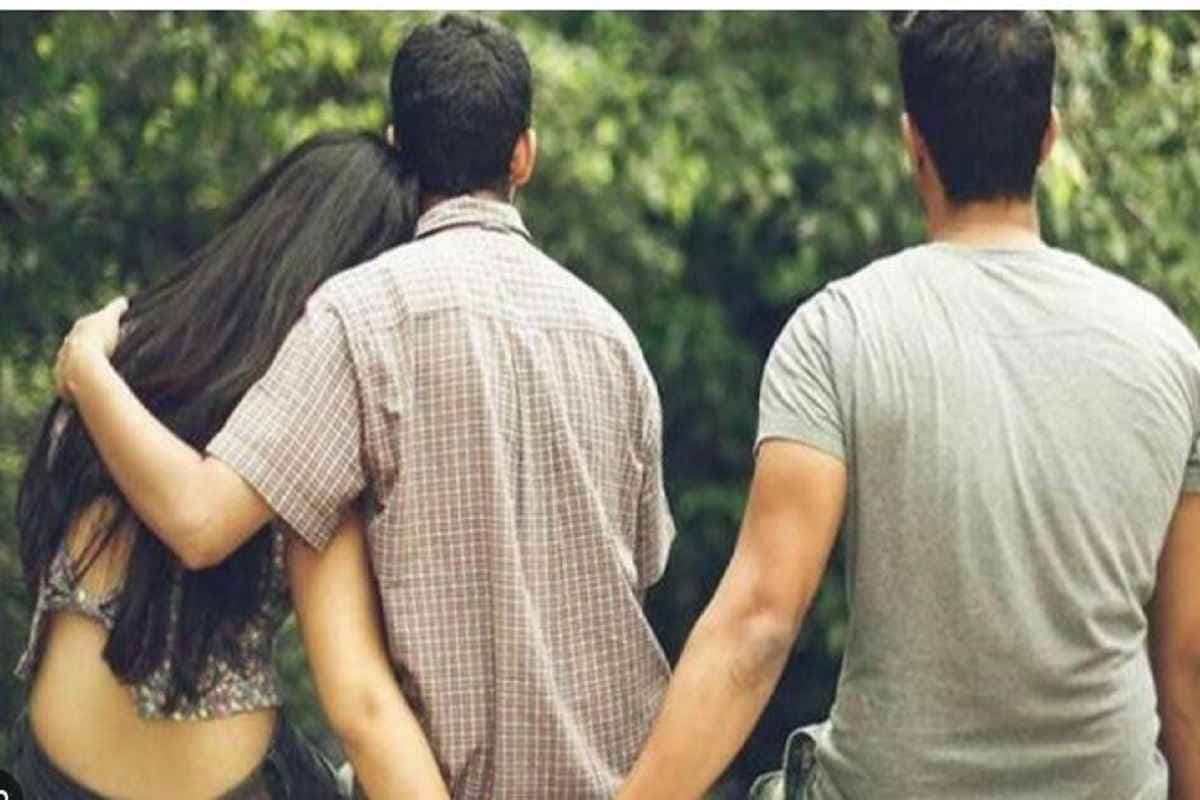 Wife Killed Her Husband: बेवफा पत्नी की शर्मनाक करतूत, पति की इस कमजोरी का फायदा उठाकर गैर मर्द के साथ बनाए संबंध, फिर किया ये बड़ा कांड