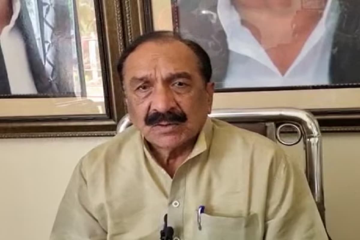 MLA Iqbal Mehmood On Kanwariyas: ‘अधिकांश कांवड़िए गुंडई कर रहे हैं, उन पर अंकुश लगाए’, सपा विधायक इकबाल महमूद ने सीएम योगी से की मांग
