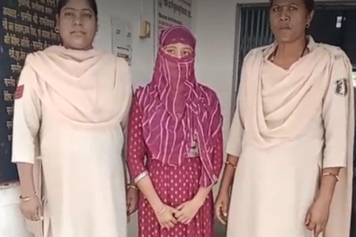 Balrampur News: छत्तीसगढ़ में फर्जी अंकसूची से सरकारी नौकरी का खेल, स्कूल संचालक की बेटी गिरफ्तार, इस जगह बनाते थे फेक सर्टिफिकेट